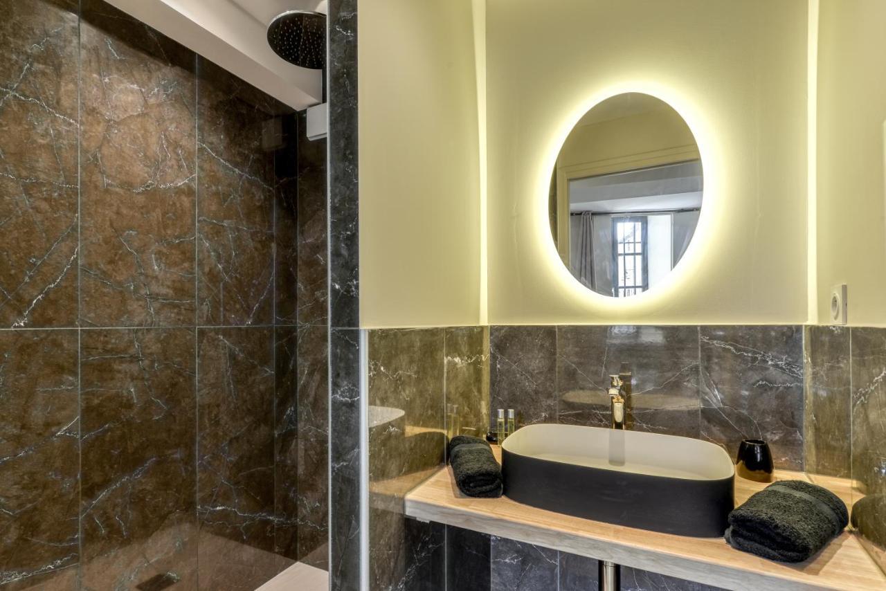 Les Gites De Laure - O Lit Divin, Instant De Volupte, Balneo Sauna, Climatisation, Netflix, 160M De La Cite Medievale Carcassonne Exterior foto
